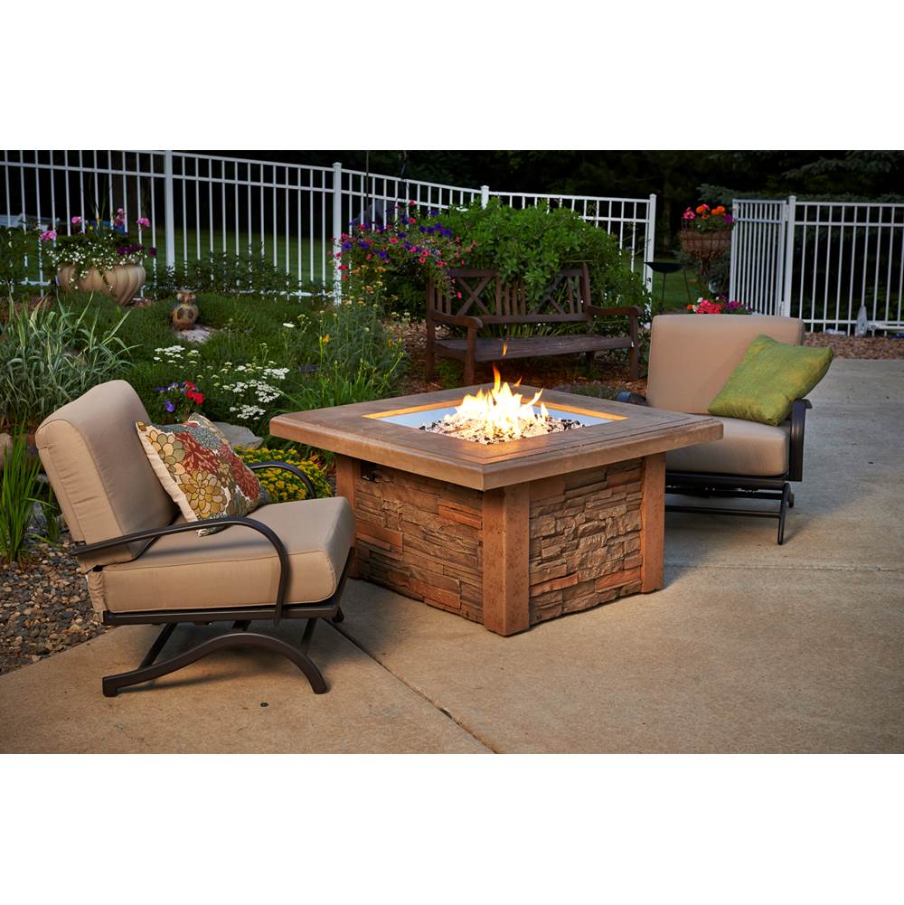 The Outdoor Greatroom Sierra Square Gas Fire Pit Table